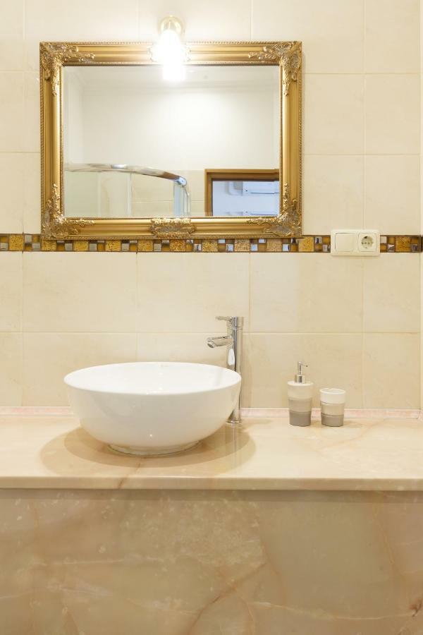 Nika Apart Hotel Riga Kültér fotó